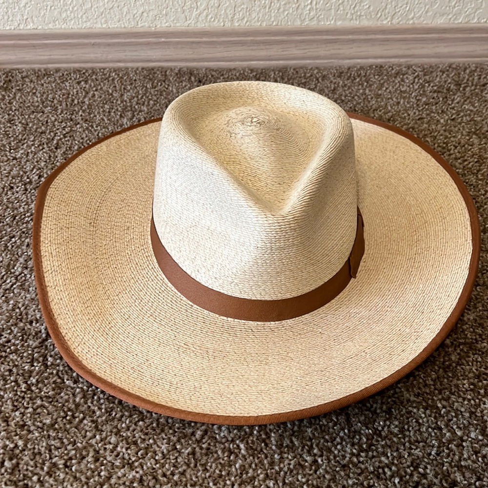 adjustable Brixton Straw hat